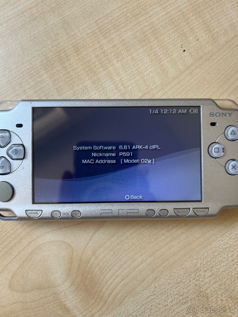 Sony PSP 2000 Silver + 64GB karta - 3