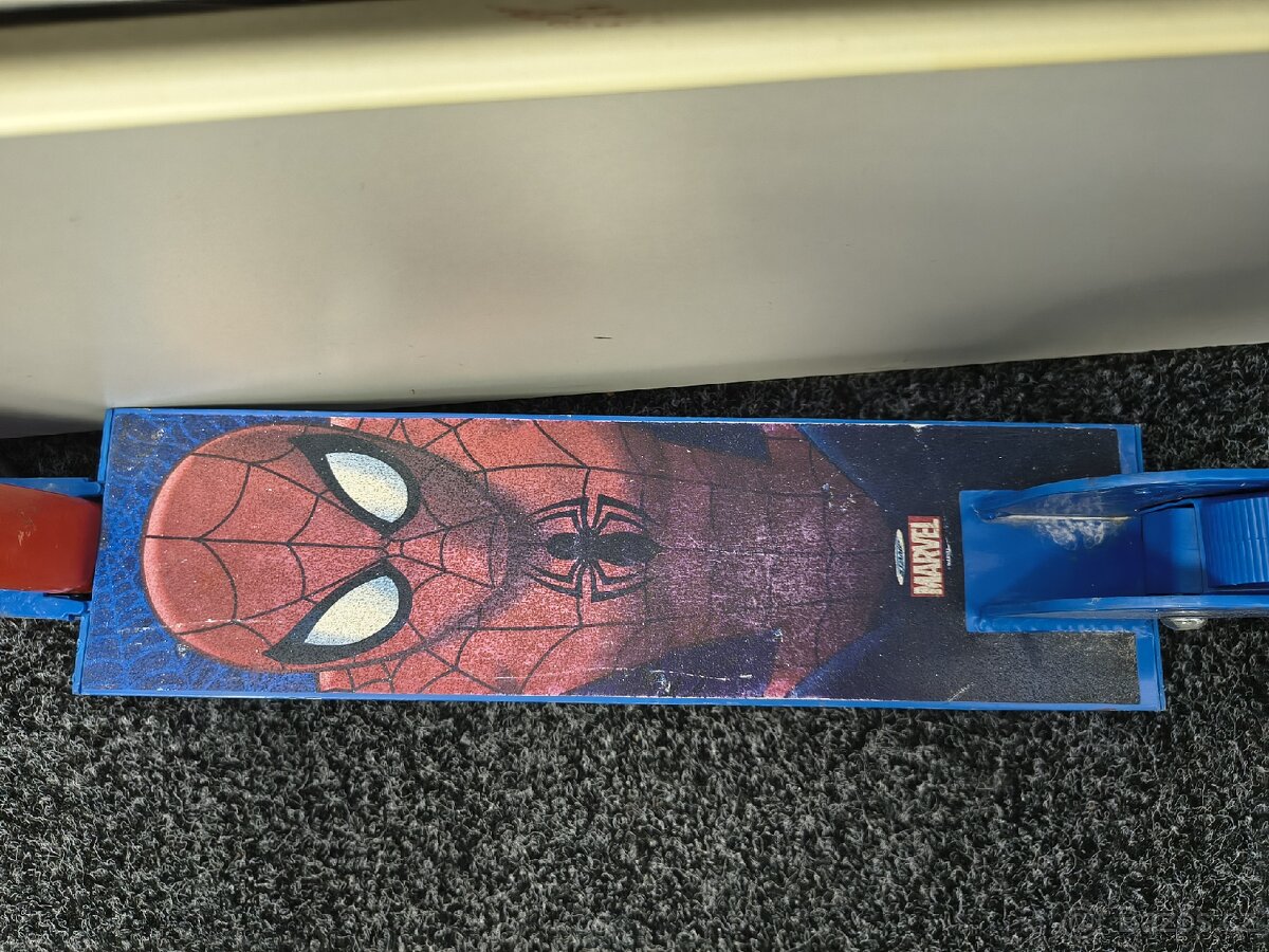 Dětská koloběžka Spiderman - 3