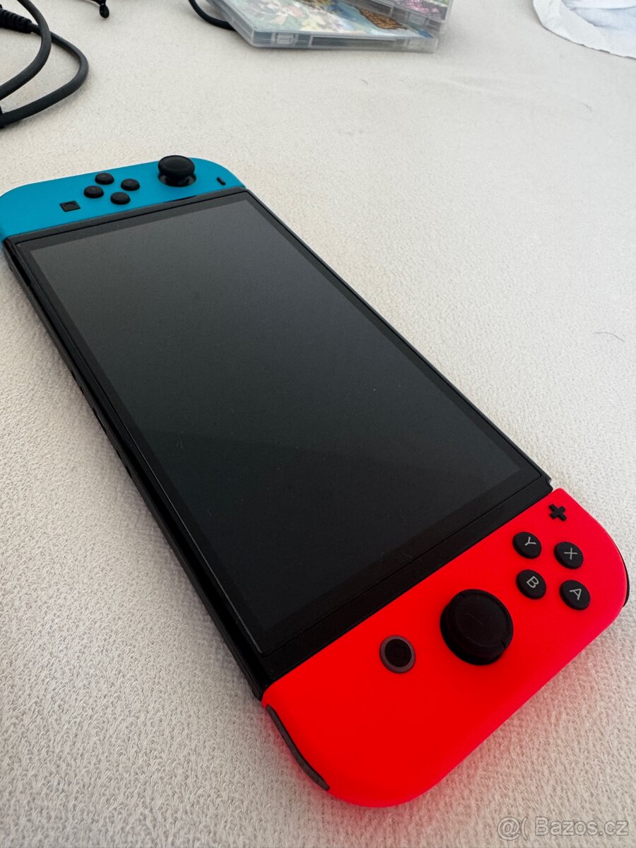 Nintendo Switch OLED - 3