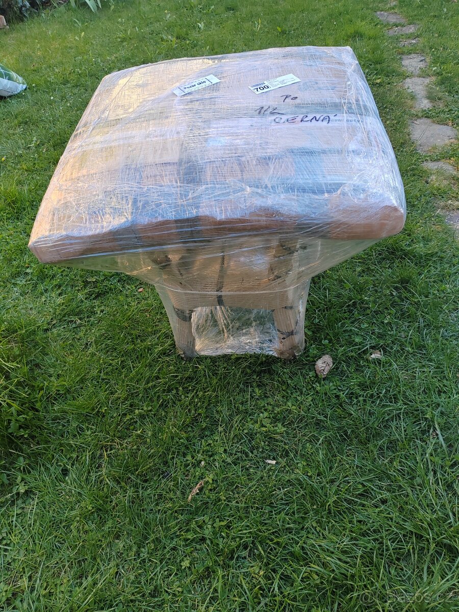 Ratanový stolek. - 3