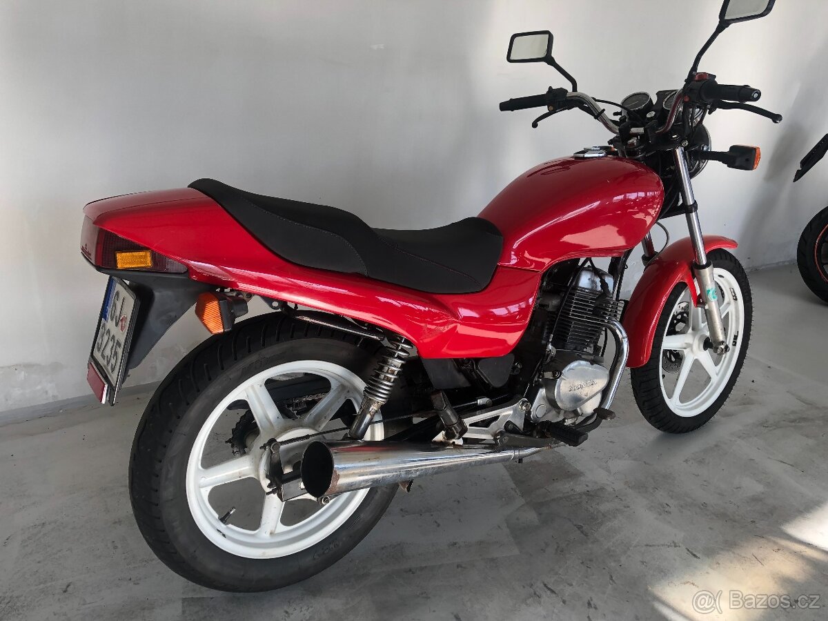 Honda CB250 - 3