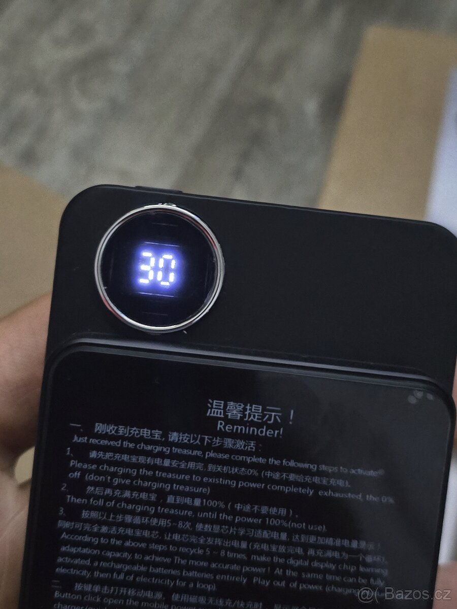 BEZDRÁTOVÁ MAGNETICKÁ POWER BANKA 10000mAh je ideálním řešen - 3