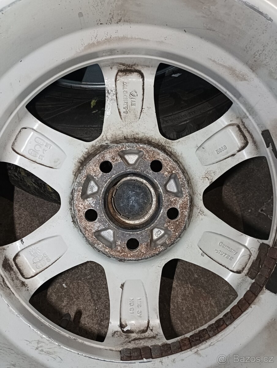 Prodám sadu 5x108 R16 pneu 235/70-16 - 3