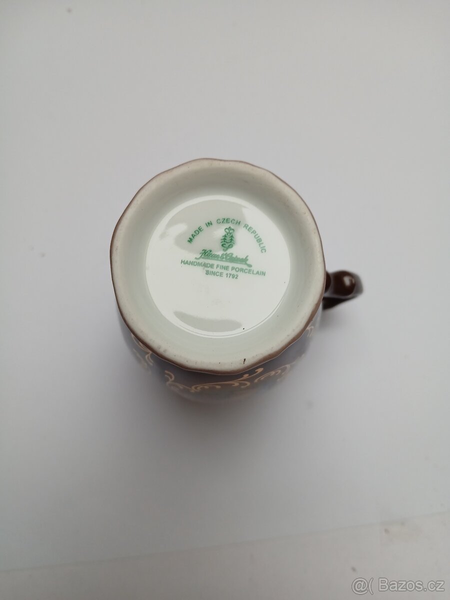 Hnědý džbánek "Tři Grácie" - 3