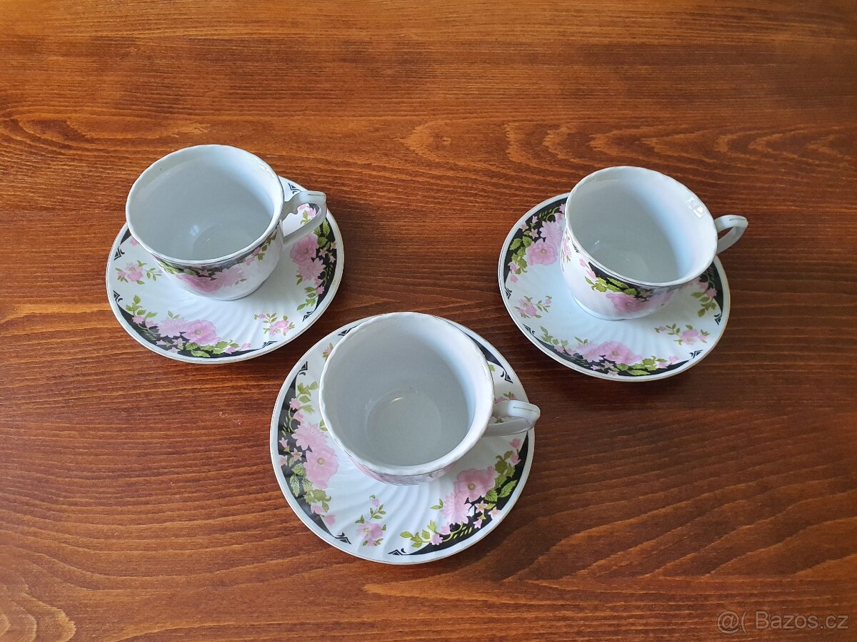 Sada šálků a podšálků - 3