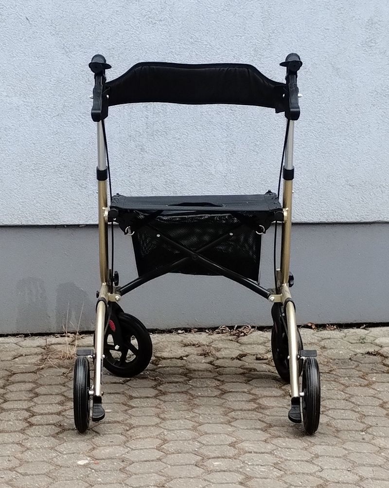 Čtyřkolové chodítko - 3