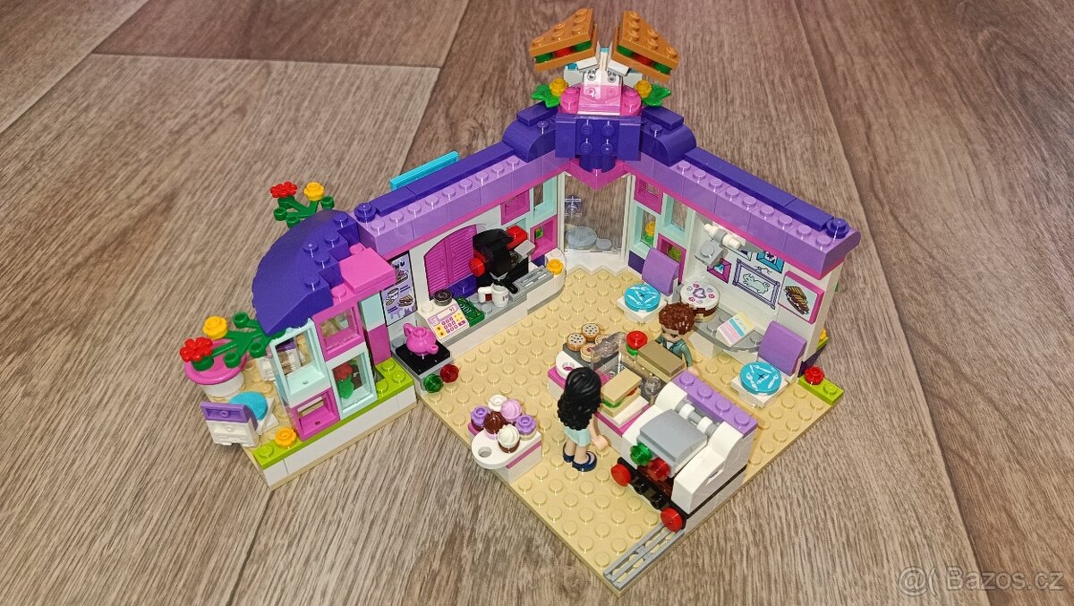 Emma a umělecká kavárna - 3