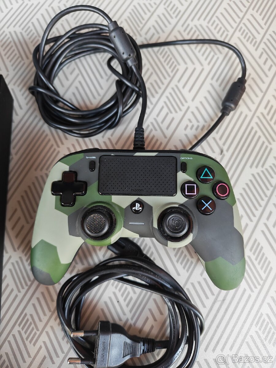 Playstation 4 limited - 3