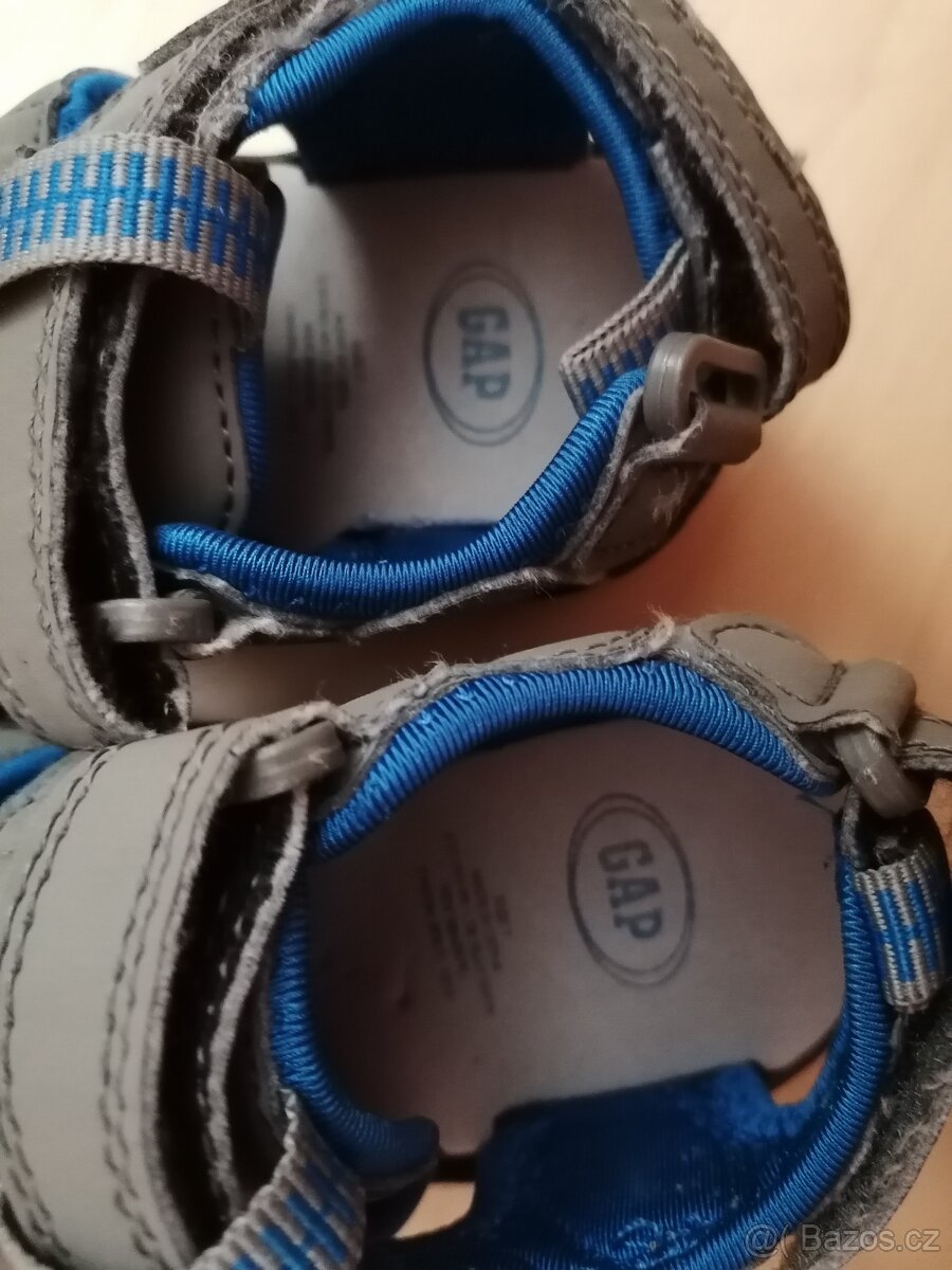 Dětské sandále GAP - délka stélky 15,5 cm. - 3