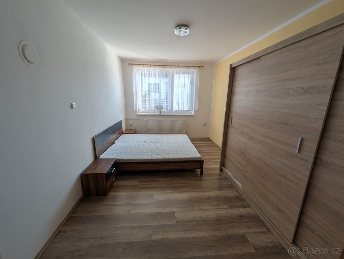 Pronájem bytu 2+1 58 m² Letonice - 3