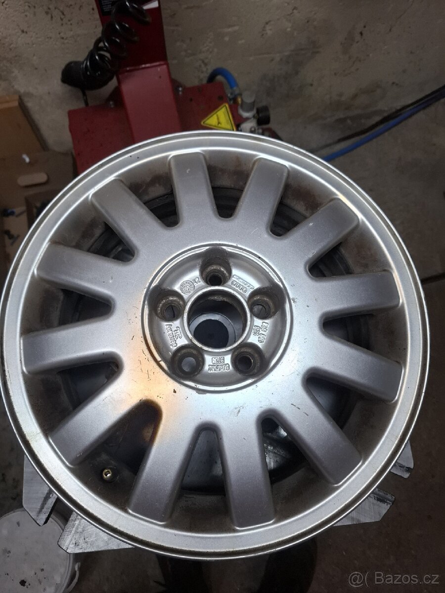 Audi 5x100 R15 - 3