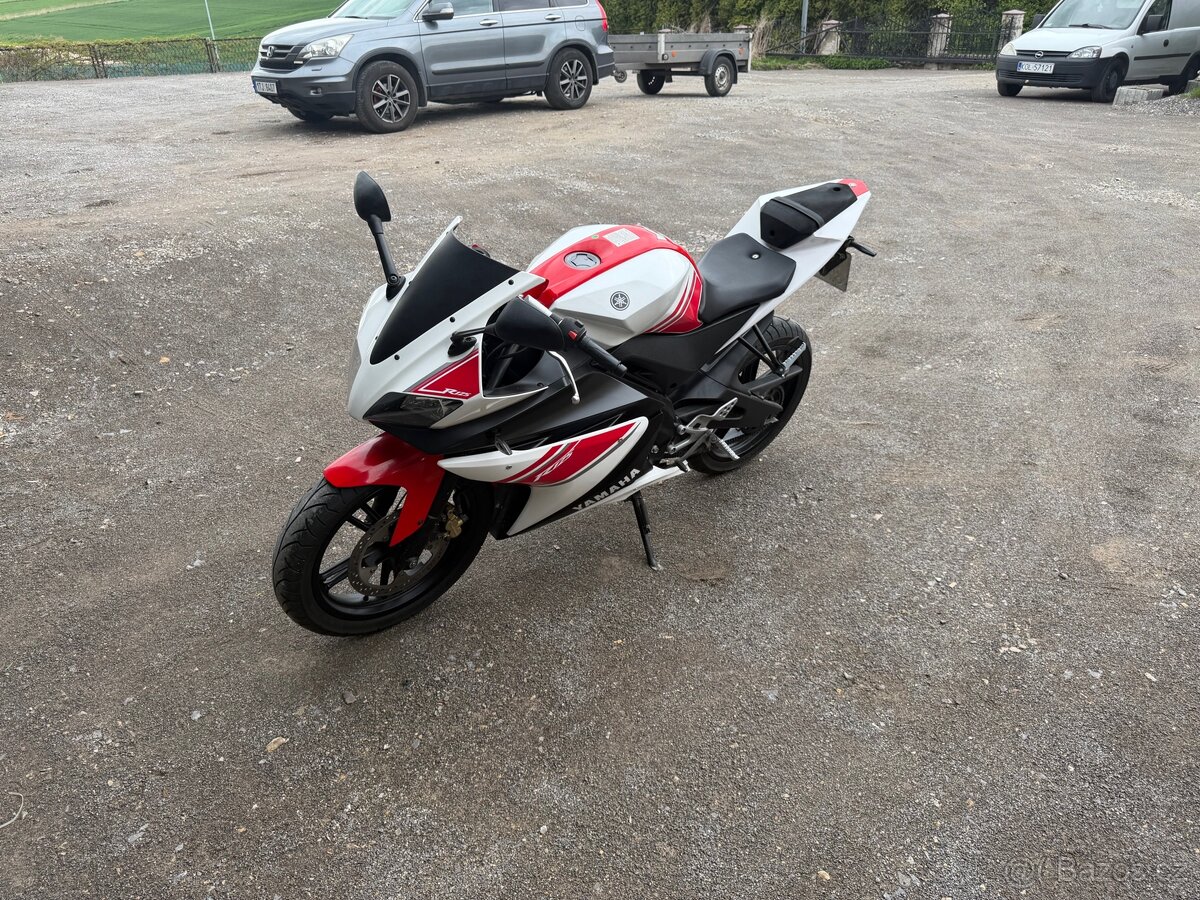 Yamaha yzf r125 - 3