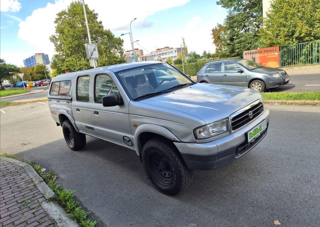Mazda B, 2500 2,5D 4x4 korba tažné - 3
