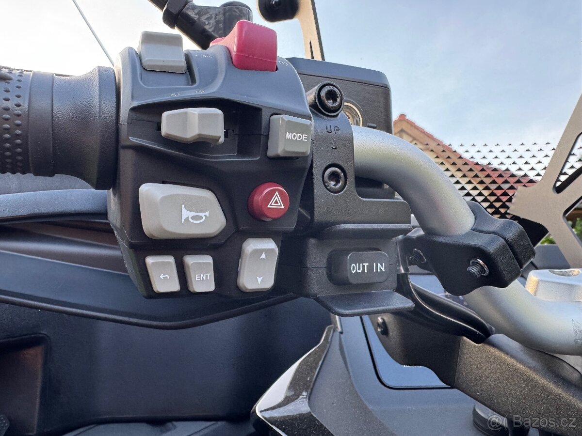 CFMOTO Gladiator X1000 G3 Premium T3b-černá 100km nájezd