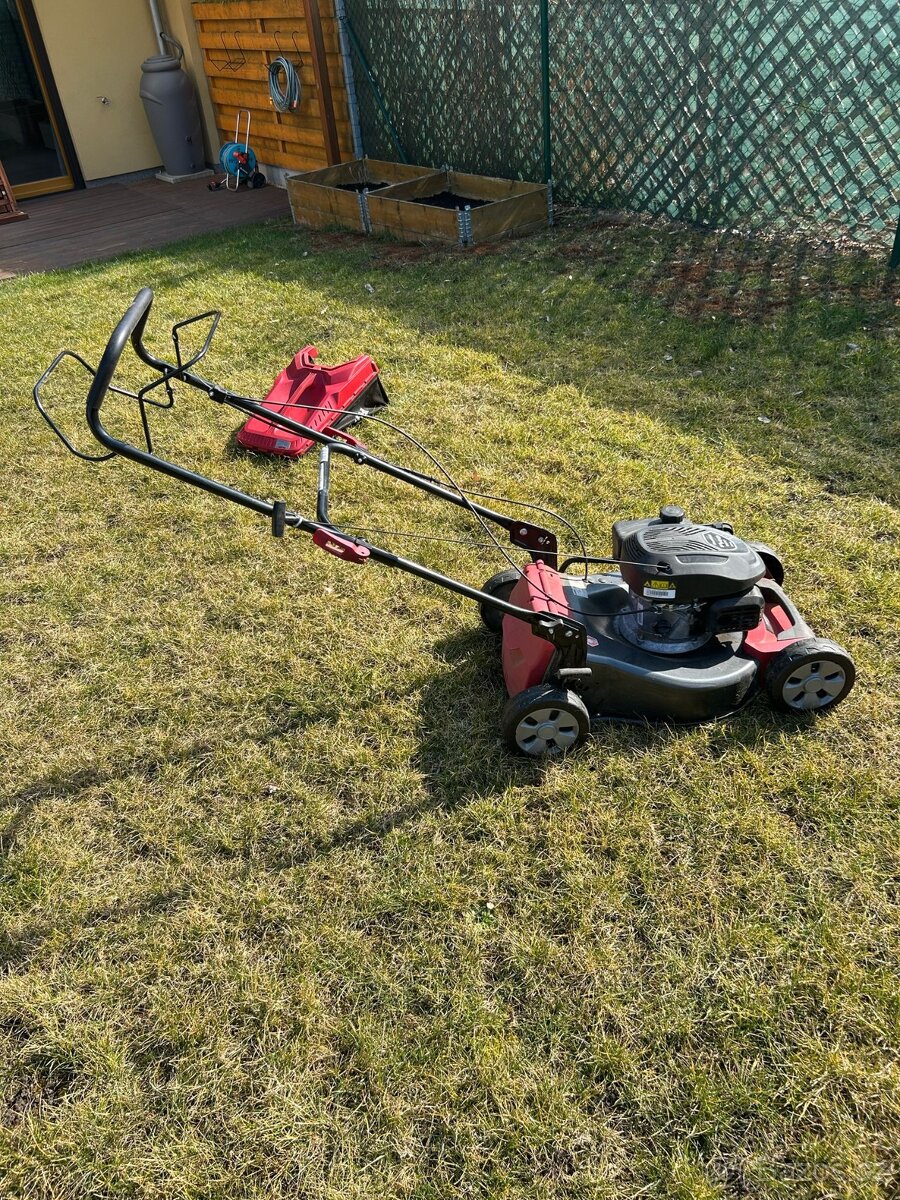 Zahradní sekačka Mountfield MTF SP 46 - 3