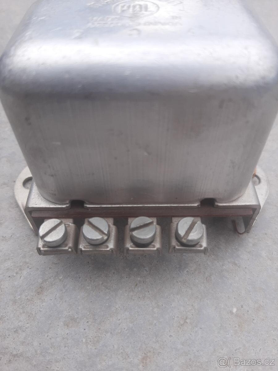 B34 Relé rele Magneton Pal 24V 30A 443.811-445.52 - 3