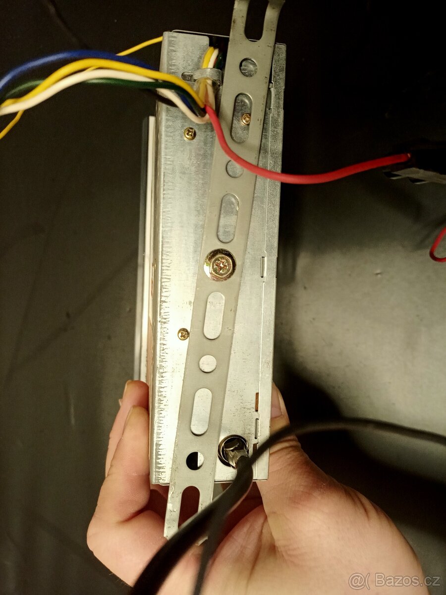 Autorádio Sanyo FT222 retro - 3