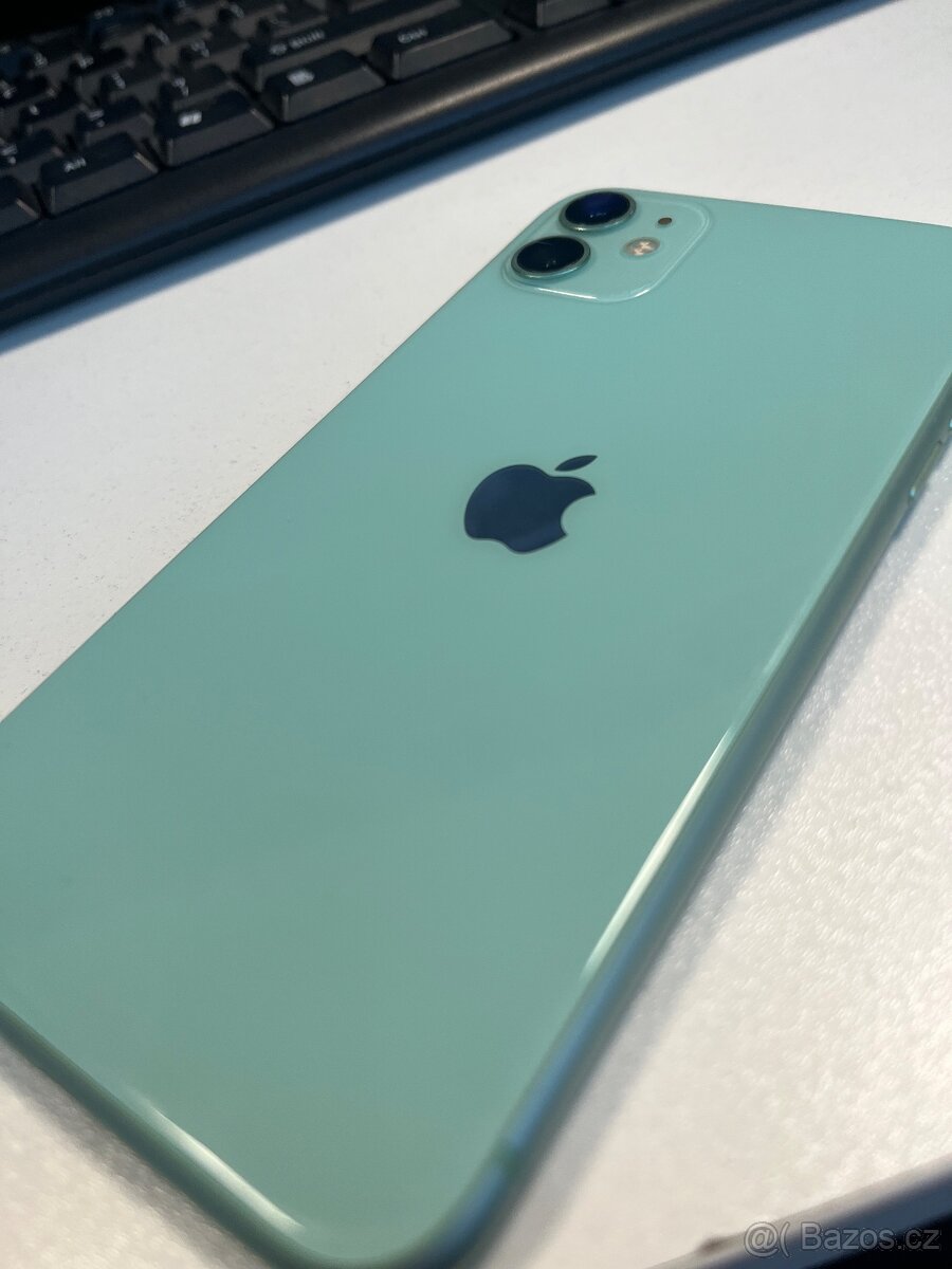 IPhone 11 ( spíš na součástky) - 3