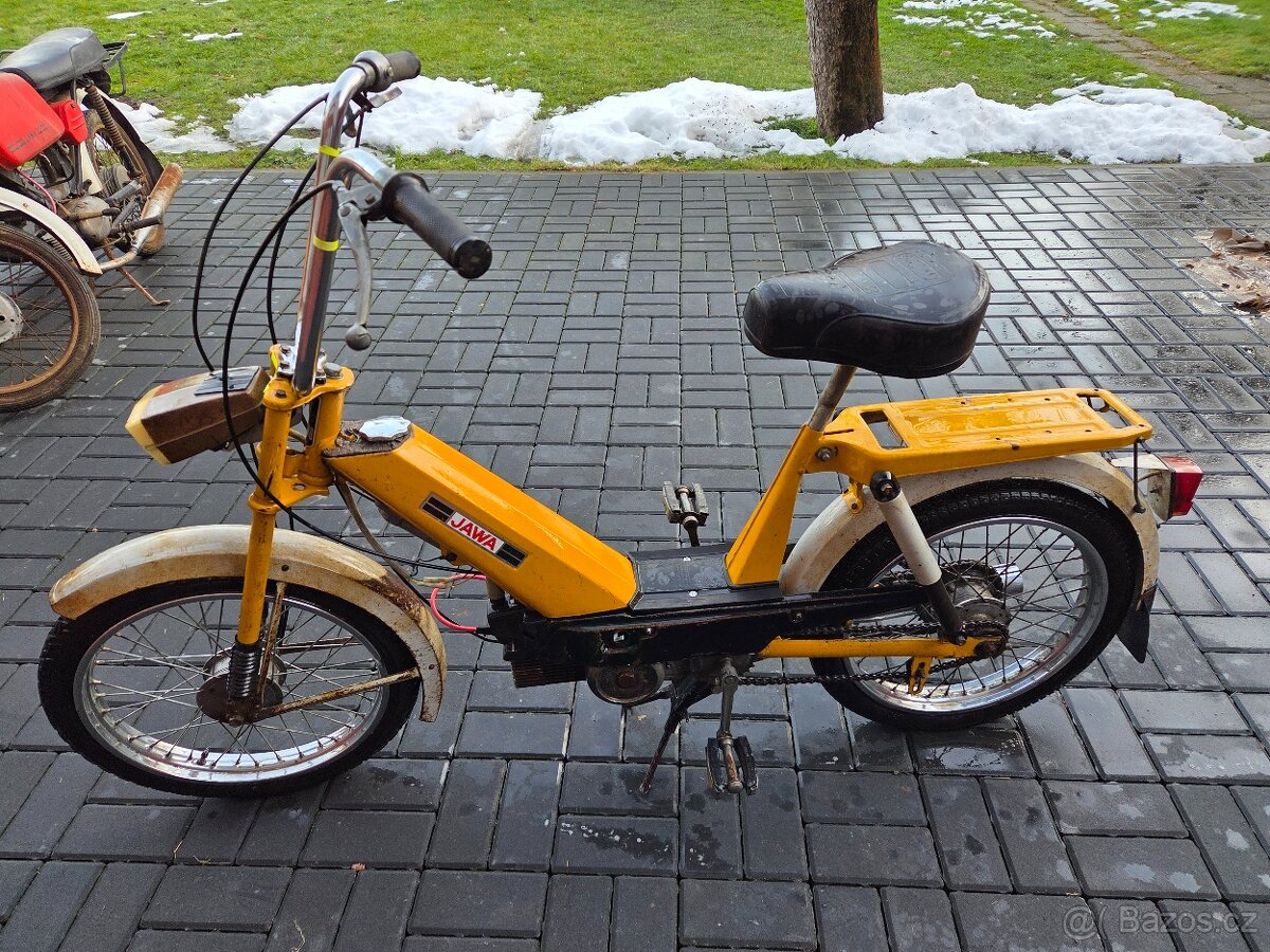 Babetta 207 s kartičkou, žlutá původní 8. - 3