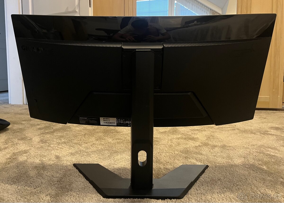prodám svůj herní monitor GIGABYTE G34WQC - 3