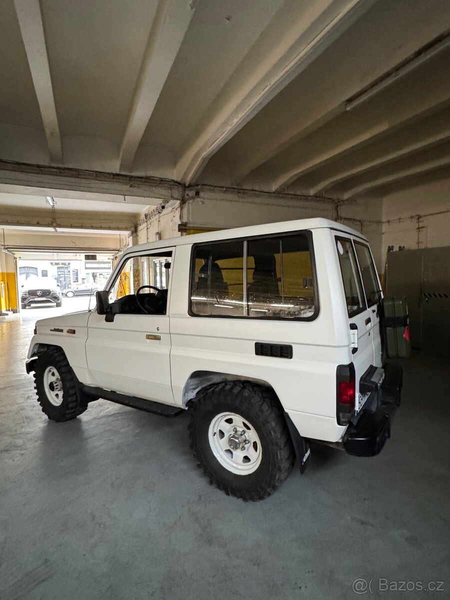 Toyota Land Cruiser LJ70 - 3