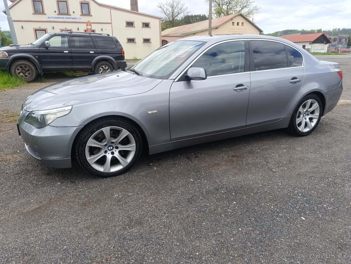 BMW E60 545i - 3