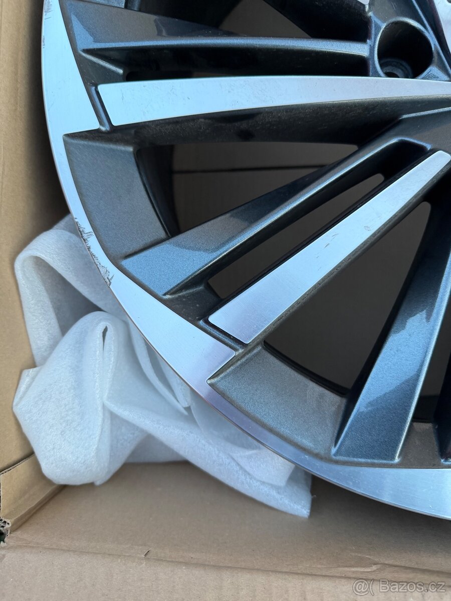 Hliníkový disk superb 4 3P0601025N r19 Varitate - 3