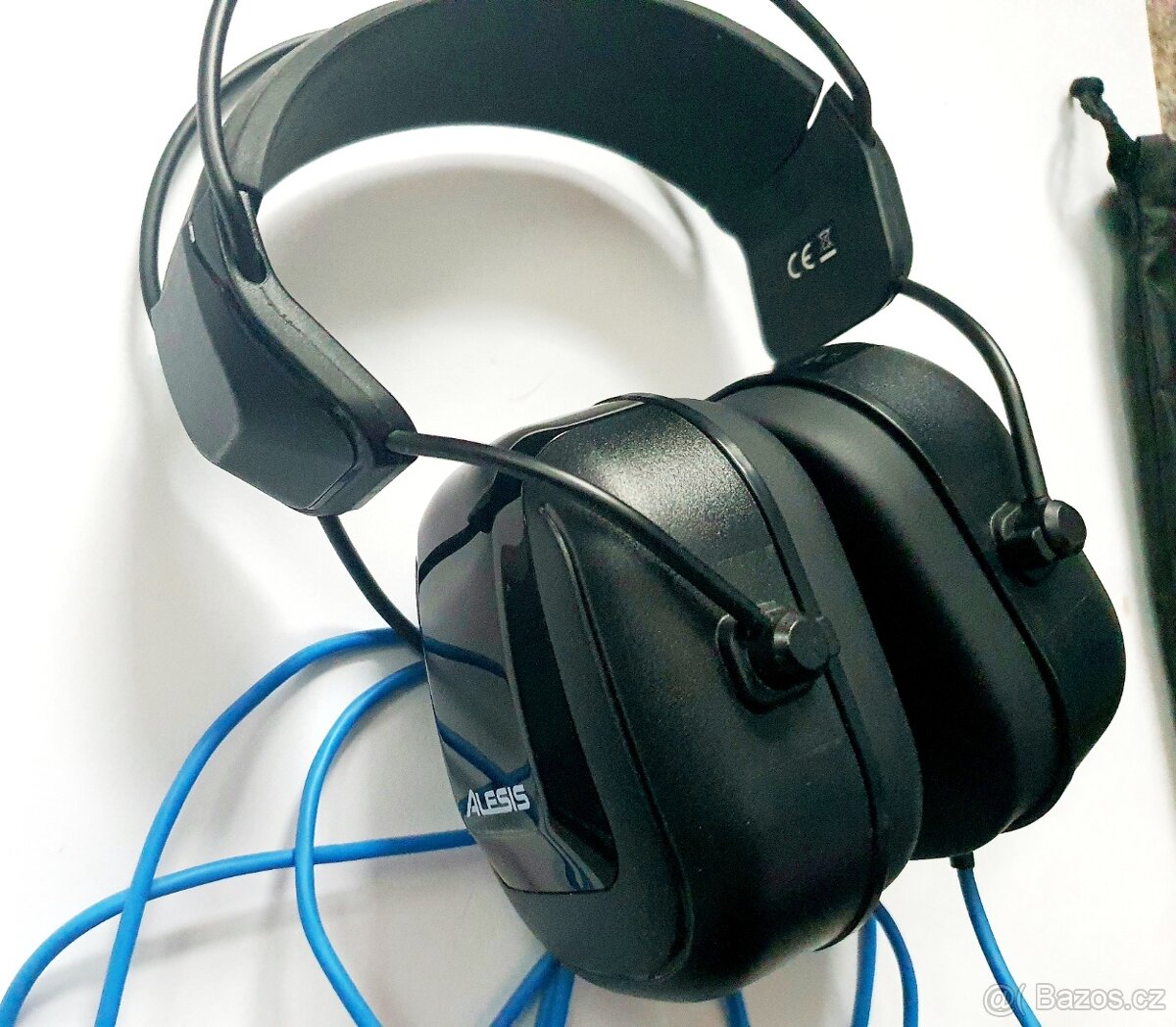sluchátka Alesis - 3