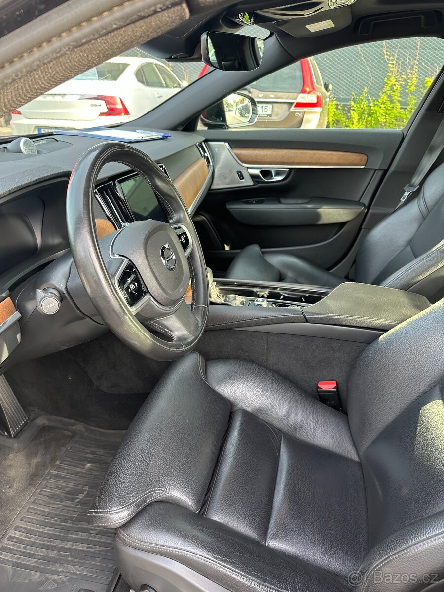 S90 T5 inscription B&W audio - 3