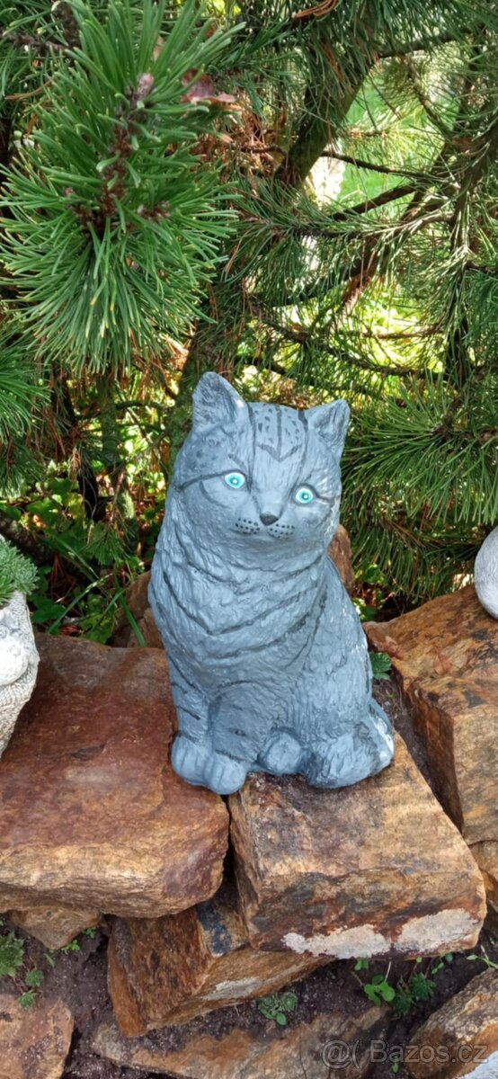 Zahradní dekorace- Sedící kočička šedá - 3