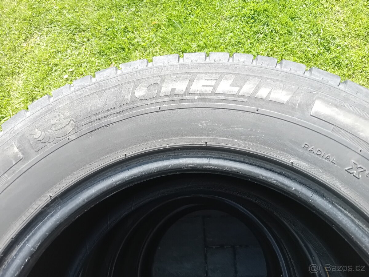 4ks  lpneu Miche 215/70/15C - 3