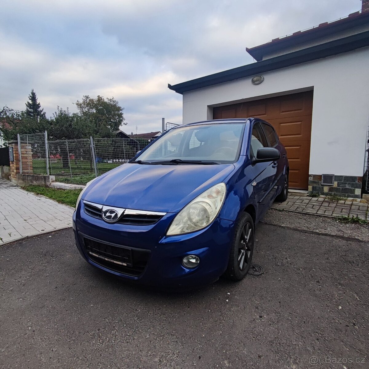 Hyundai i 20 1.3 benzín rok 2012 - 3