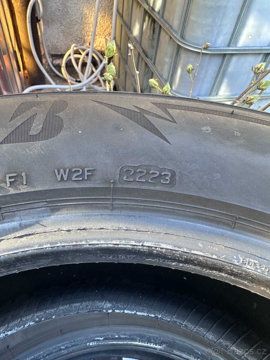 2ks zimních pneu 215/60 R16 - Bridgestone - 3