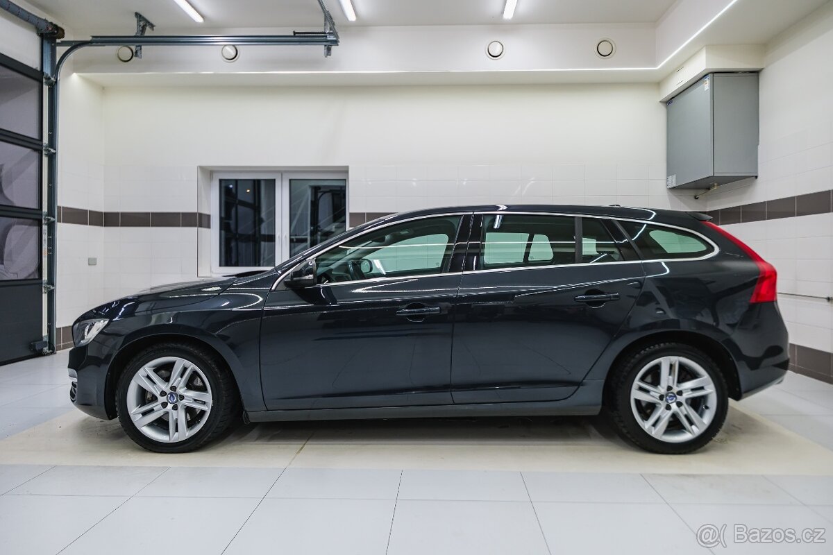 Volvo V60 2014 2.4 D4 AWD/AT 133 kW , tažné zařízení - 3