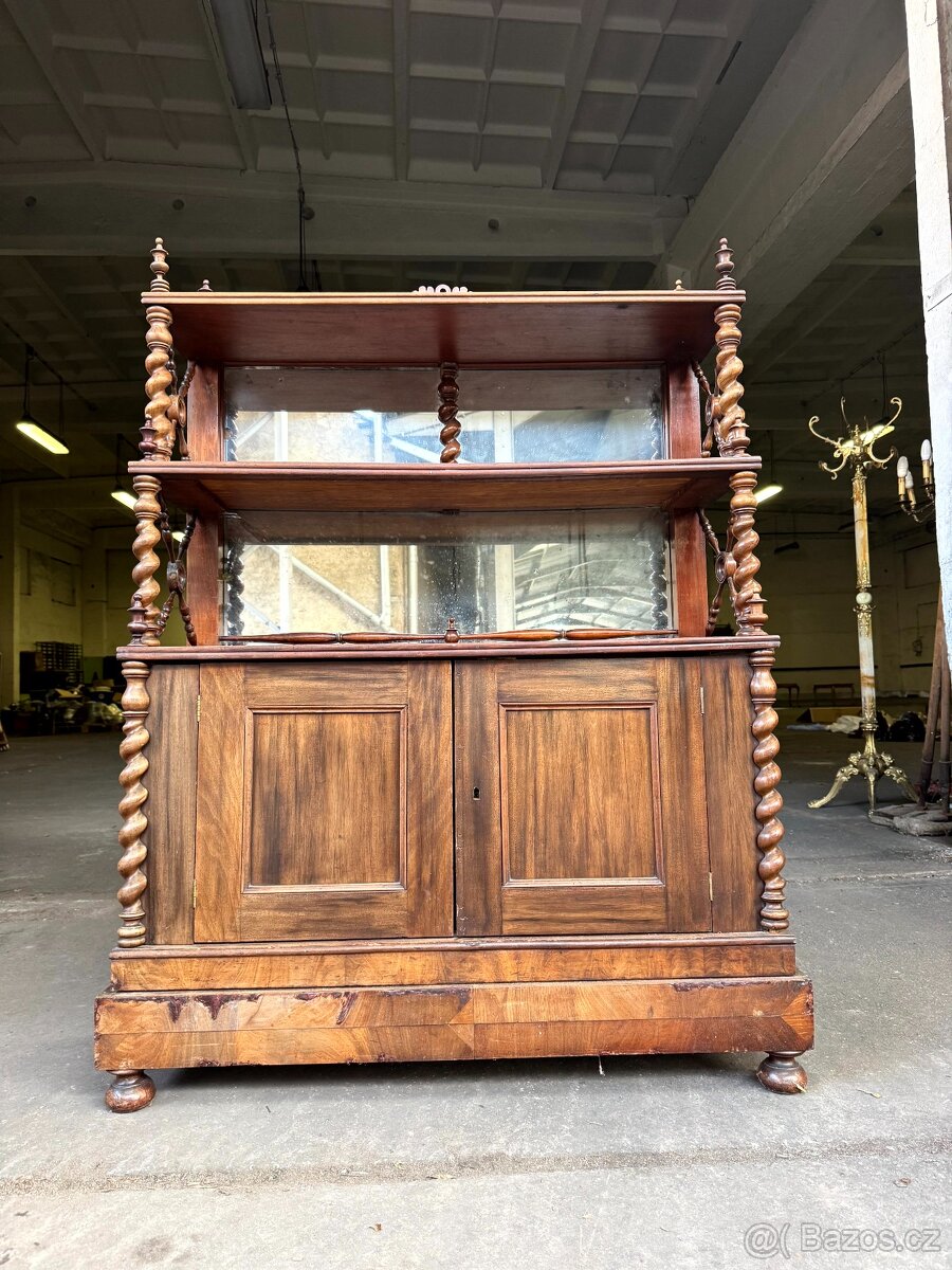 Starožitná komoda s policí (132024) - 3