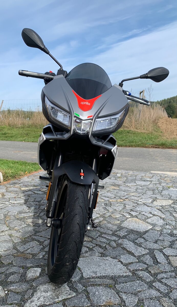 Aprilia tuono 125 - 3
