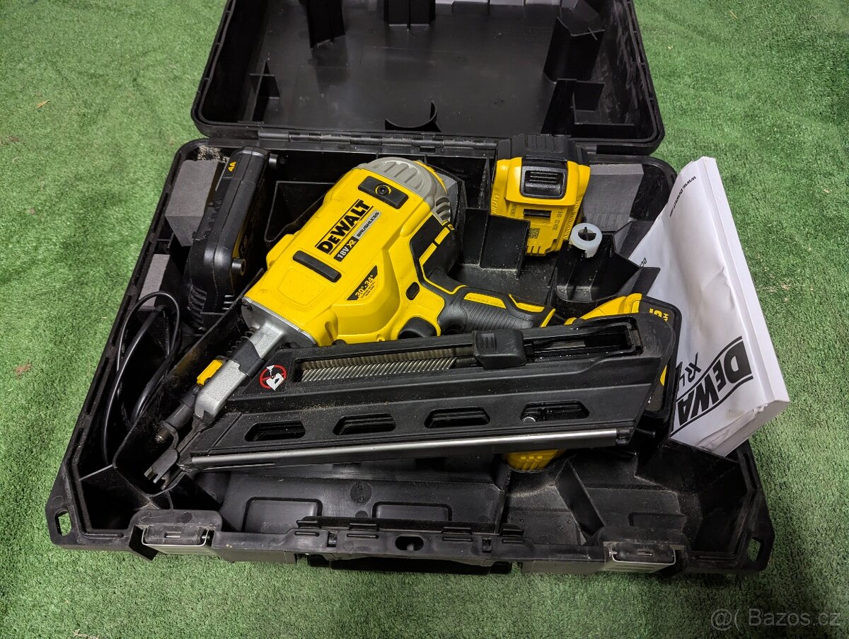 hřebíkovačka DeWALT DCN692P2 - 3