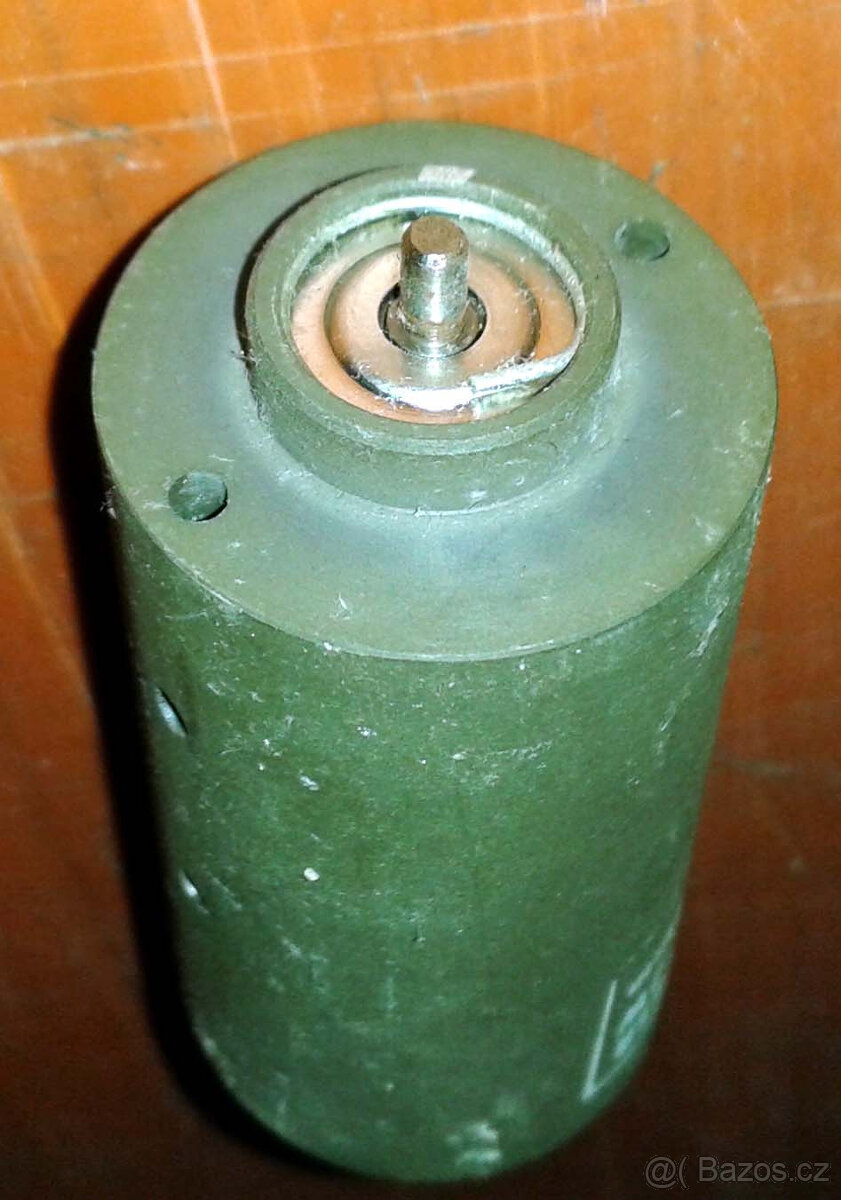 Elektromotorek MEZ Náchod K6A29 - 3