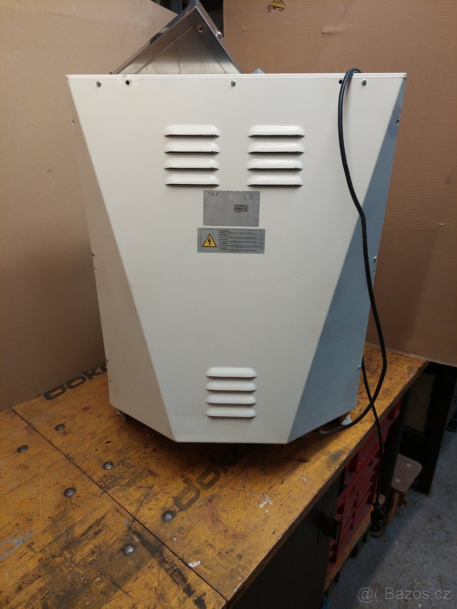 Vyvalovačka na těsto - 3