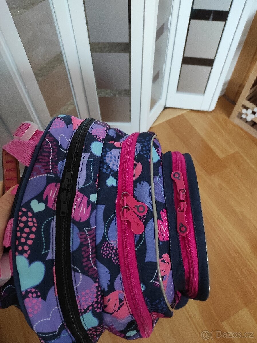 Školní batoh Topgal vzor srdce penál zdarma - 3