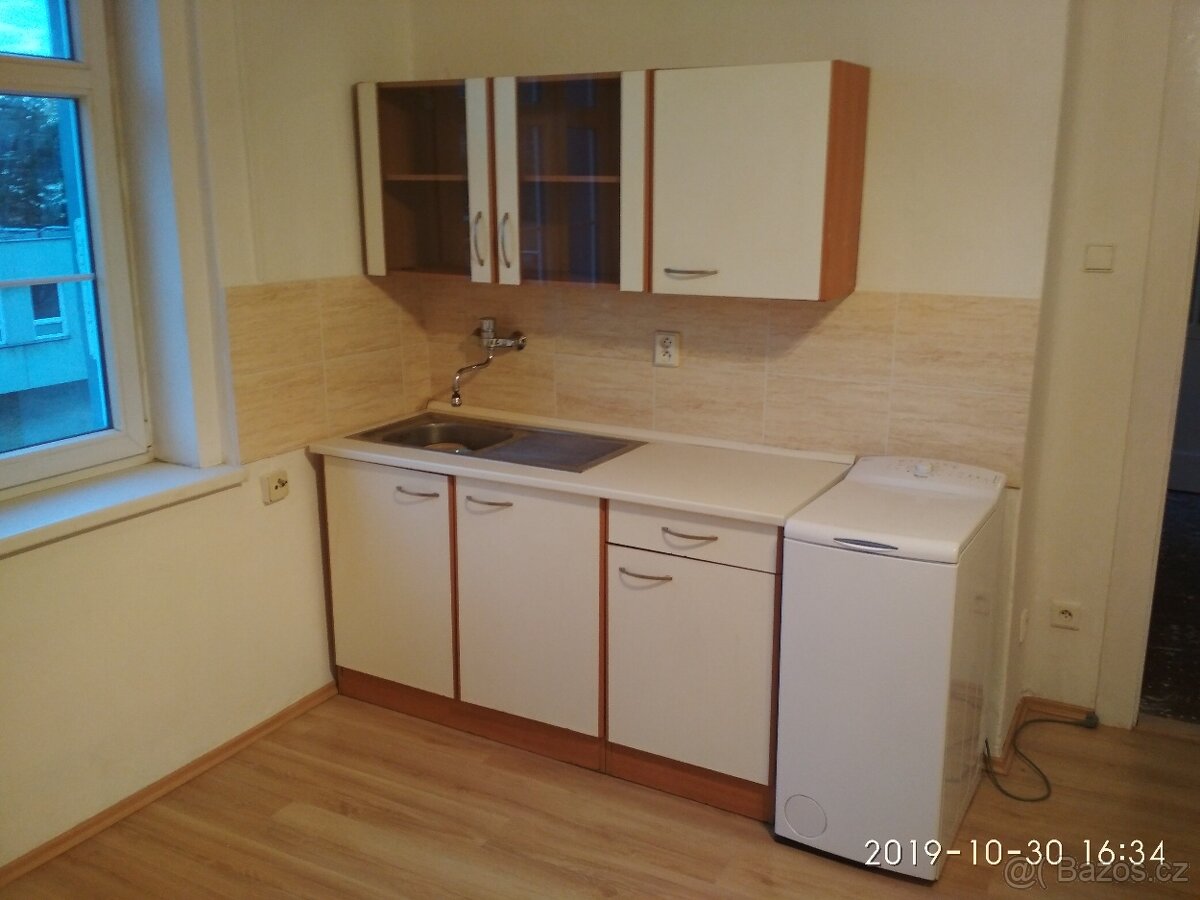 Byt 2+kk+B U Vlastního krbu,Teplice - 3