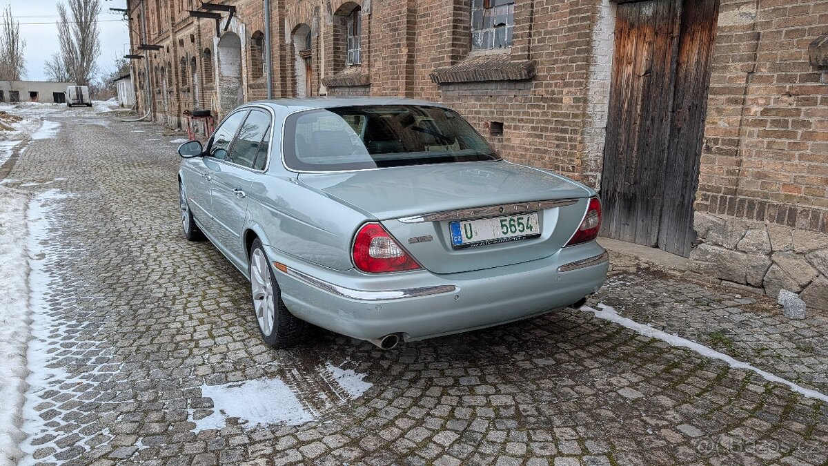 Jaguar XJ6 X350 - 3