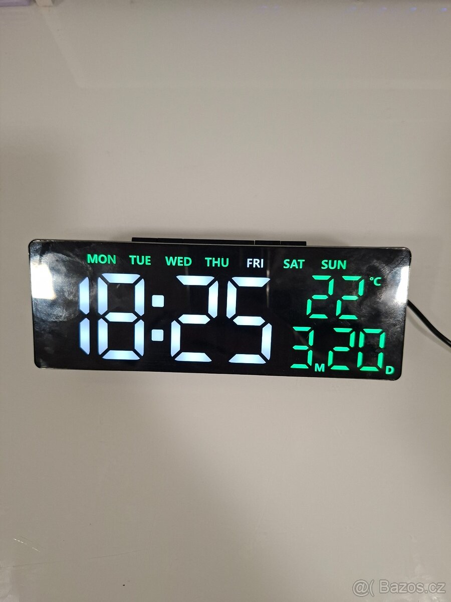 Digitální hodiny s budíkem - 3