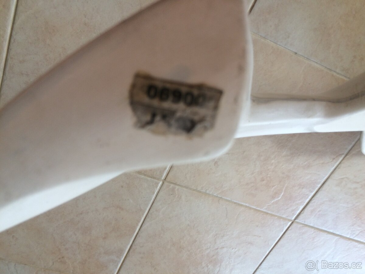 Porsche 911 typ 996, 997 zadní difuzor - 3