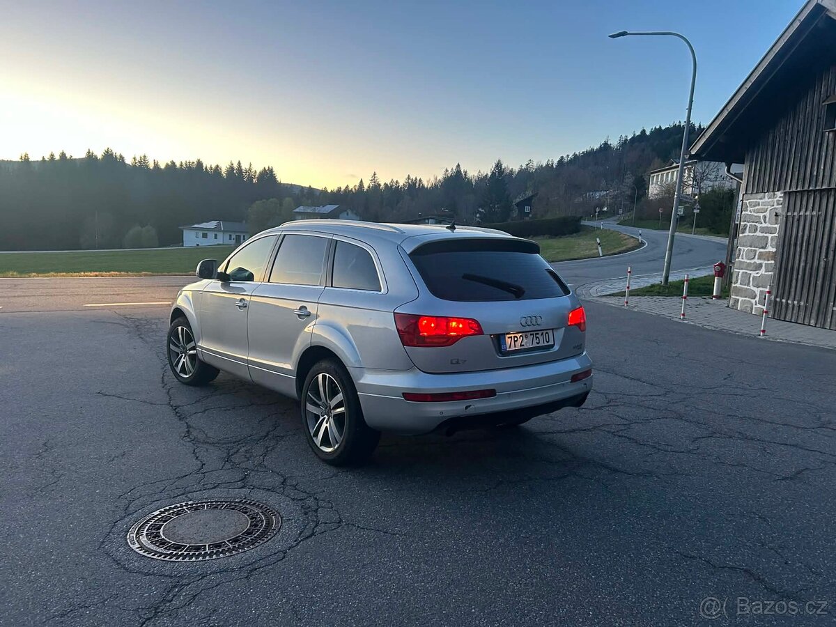 Audi Q7 - 3