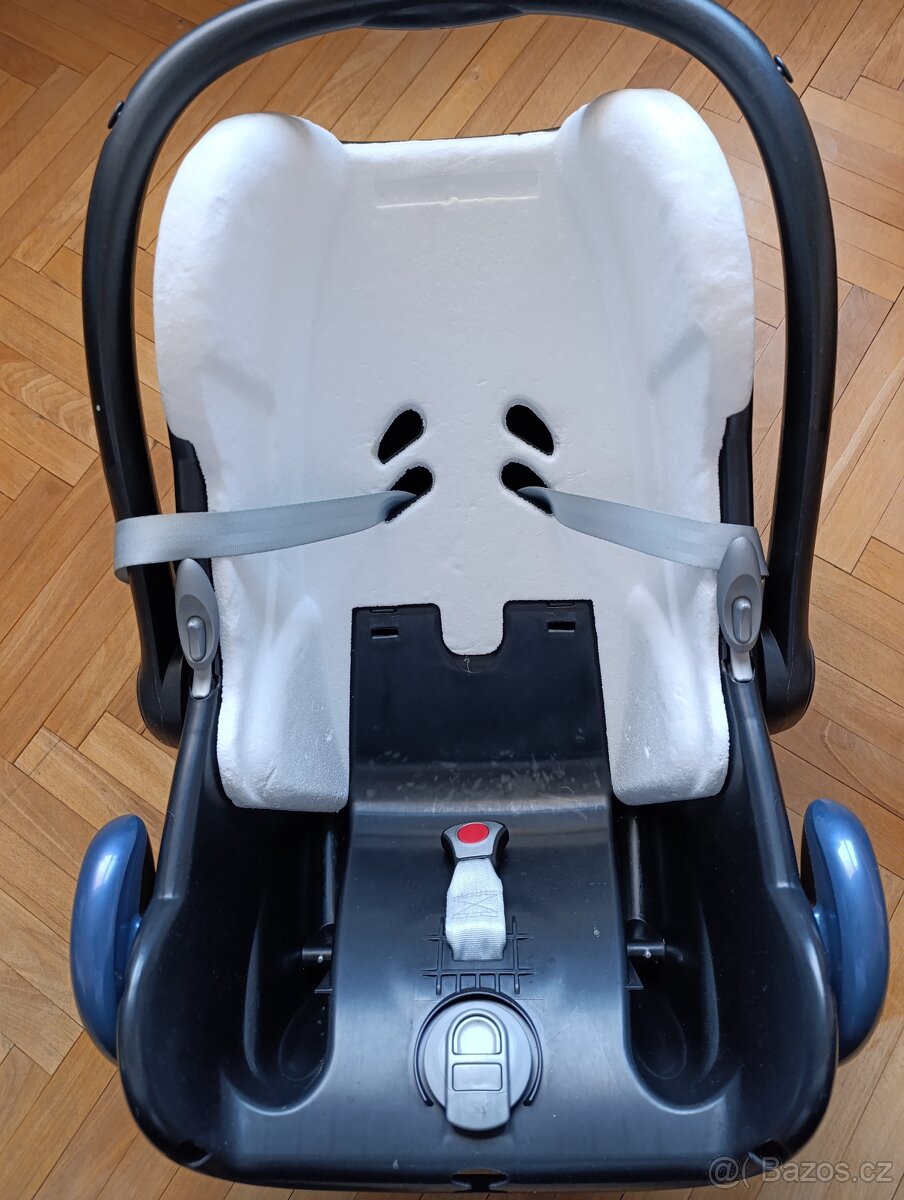 Daruji autosedačku. - 3