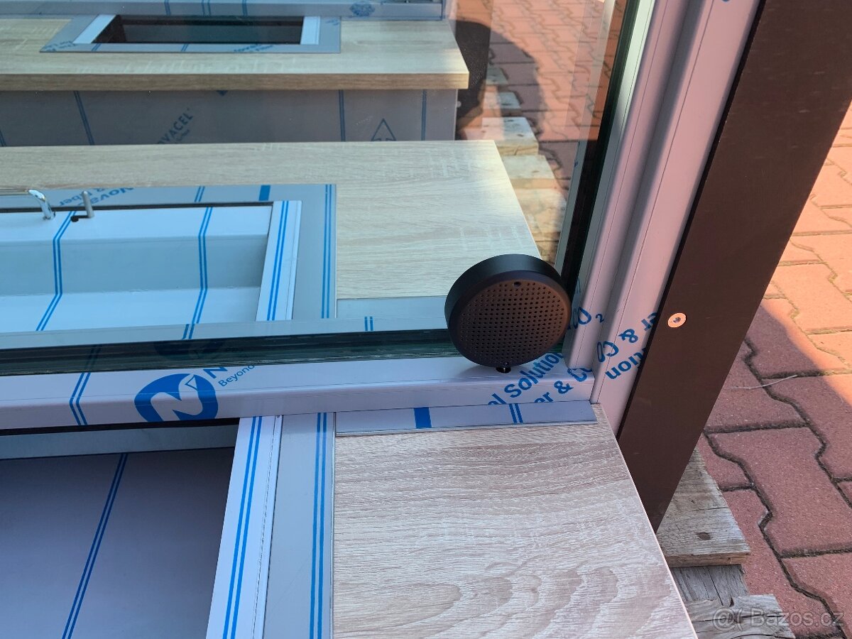 Bezpečnostní přepážka - 3