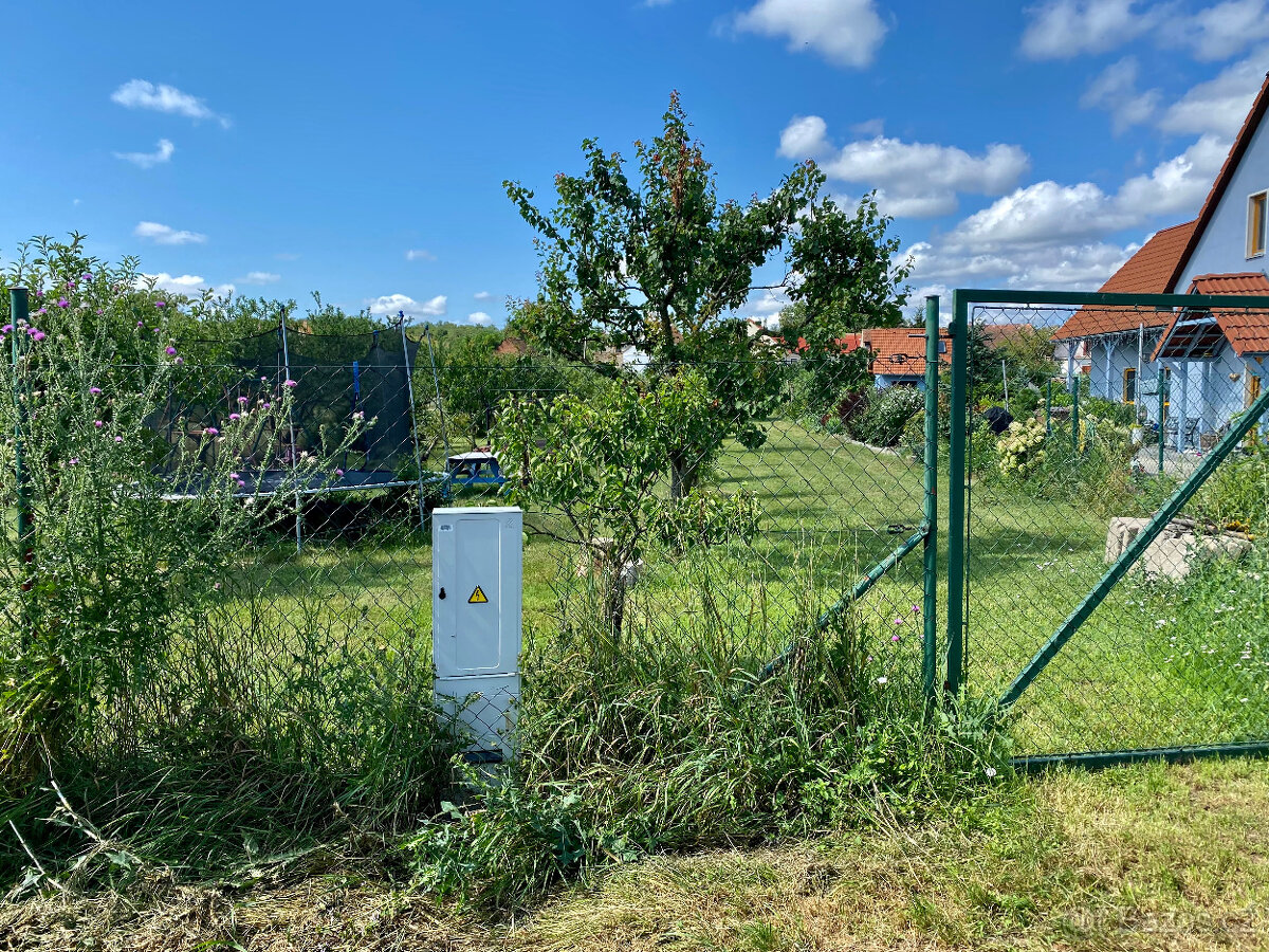 Stavebni pozemek Havraniky - 3