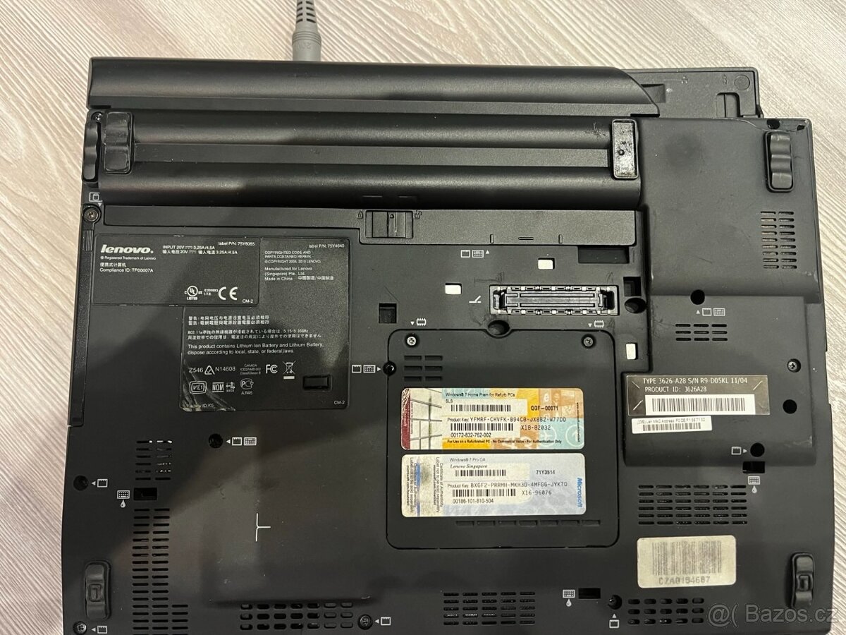 Lenovo x201 bez HDD + dock - 3