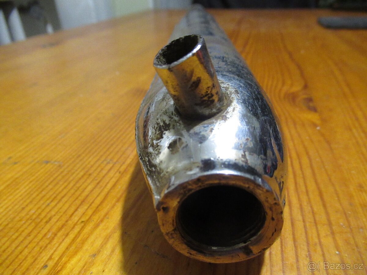 Výfuk na S-11 původní stav. - 3